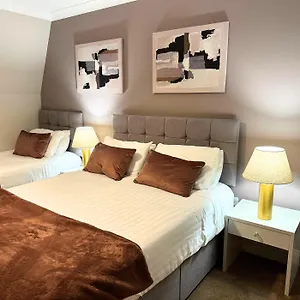  Apartment Spacious 2 Bedroom In
