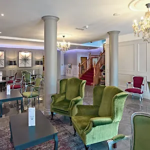 4* Отель Brook Boutique